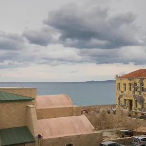 Old Port Апартаменты