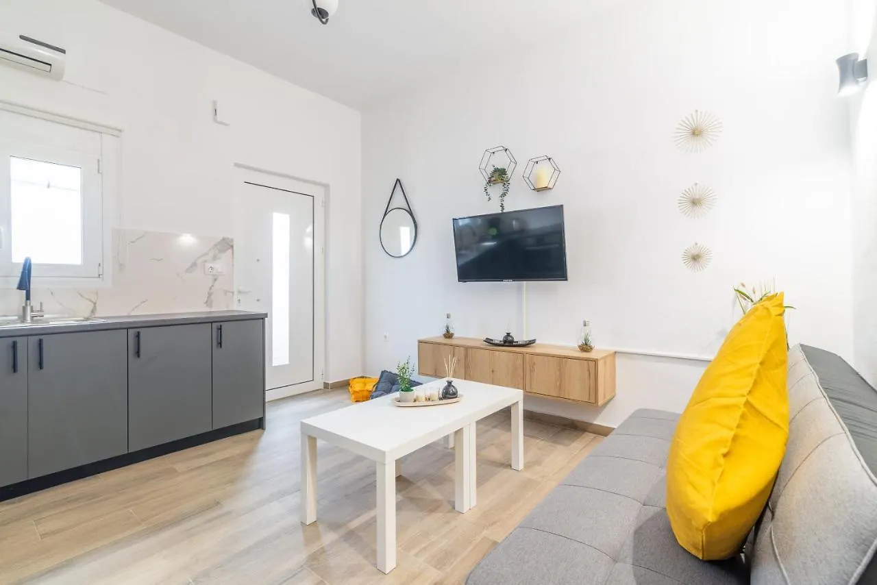 Elegant Apartment For Friends & Couples Heraklion  0*, Heraklion (Crete)